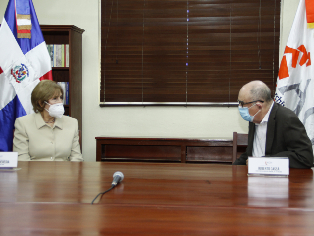 Archivo General de la Nación recibe visita de ministra de Cultura
